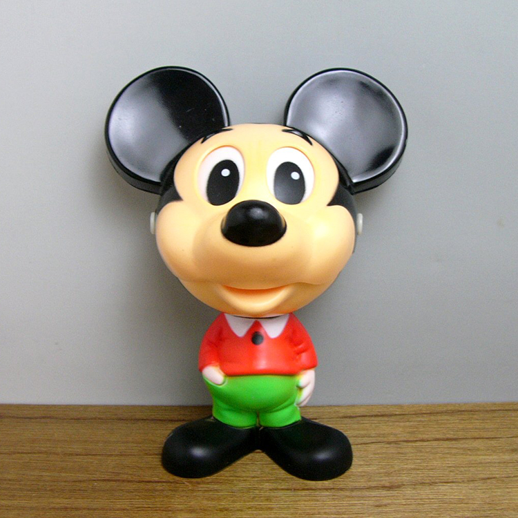 MATTEL社よりディズニー・トーキングミッキーマウスです。
