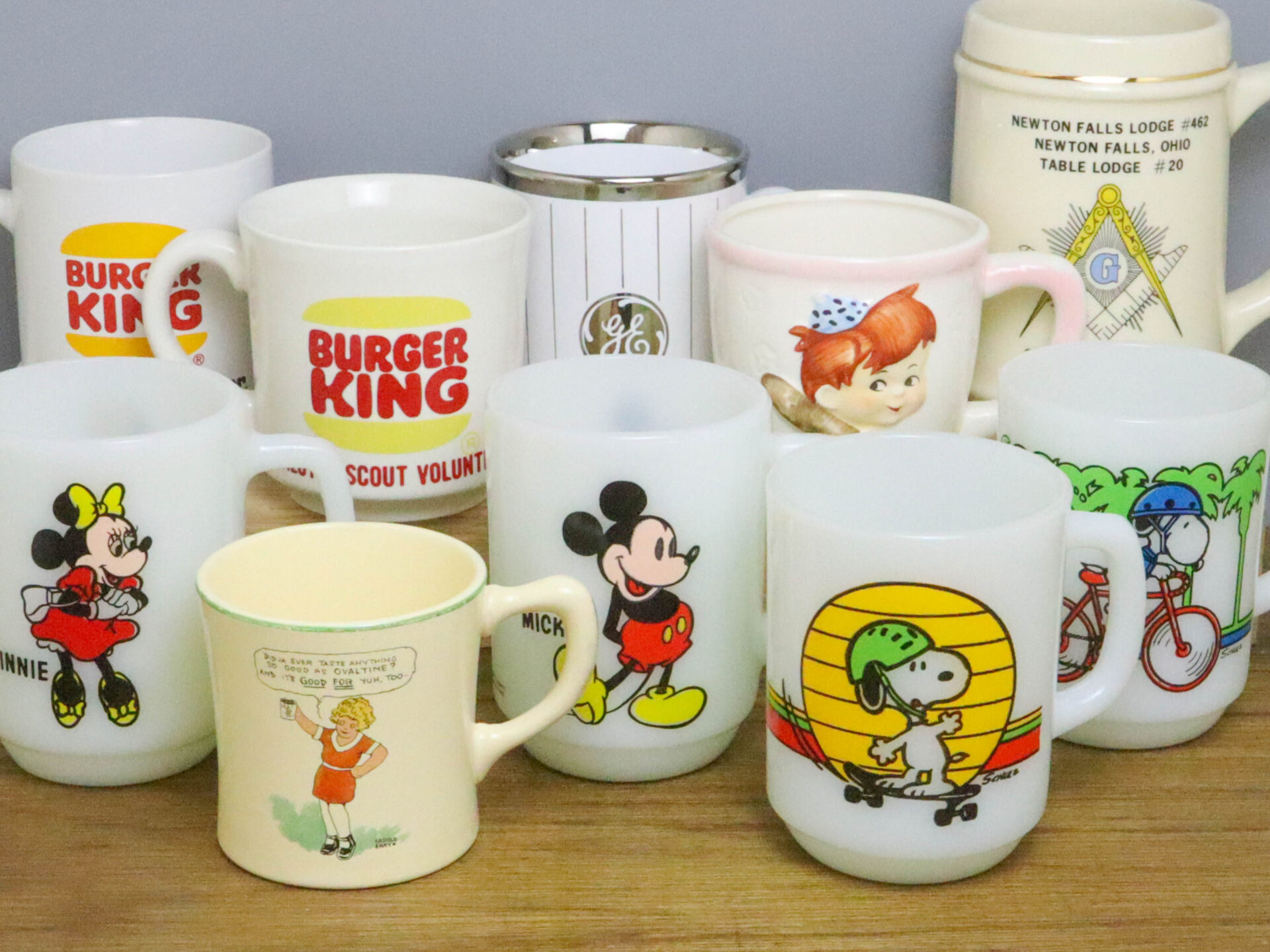 Fire-King ファイヤーキング スワール アメリカンヴィンテージ ピンクスワール カップ＆ソーサー 1956～1962年頃製造 Fire-king